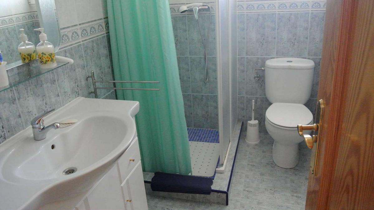 Pool area in villa for sale in Jumilla