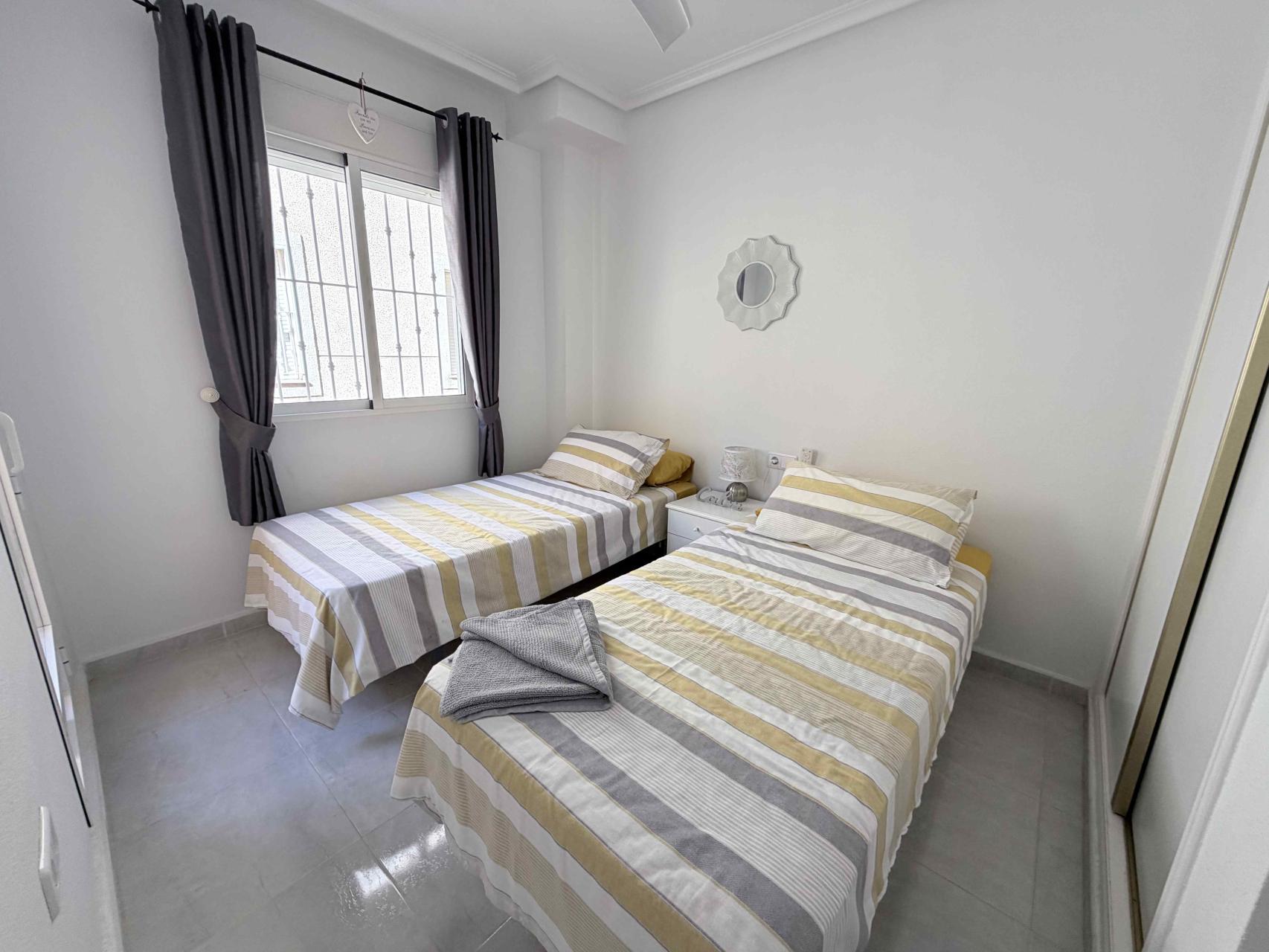 Bedroom in terraced for sale in Orihuela Costa