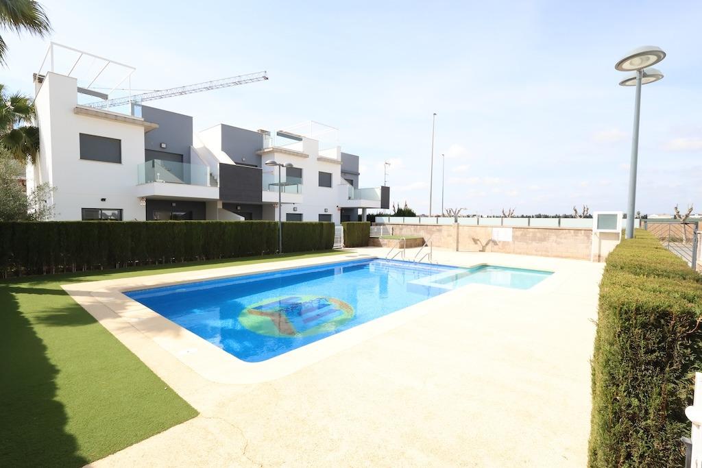 Pool area in bungalow for sale in Pilar de La Horadada
