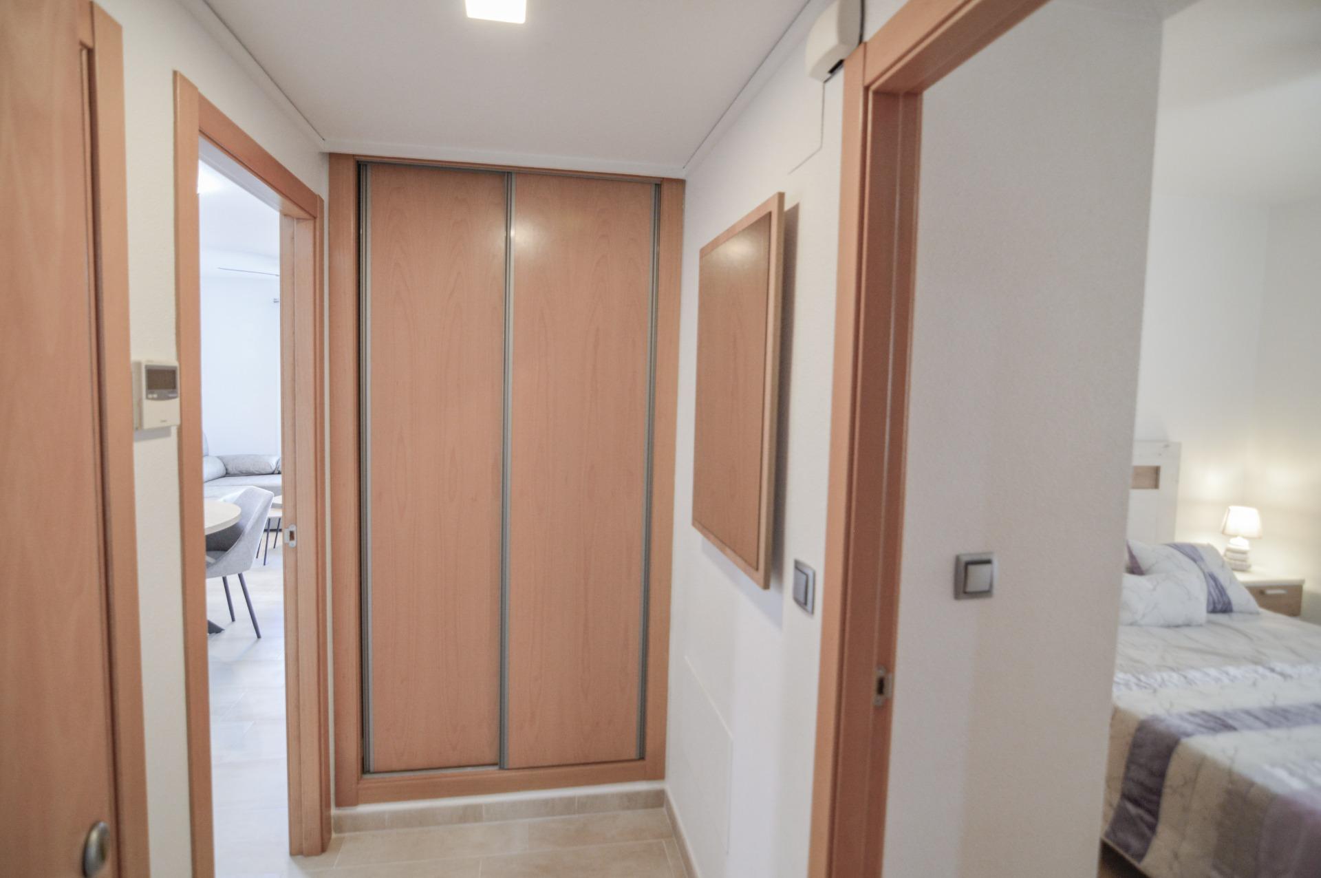 Bedroom in apartment for sale in Torrevieja