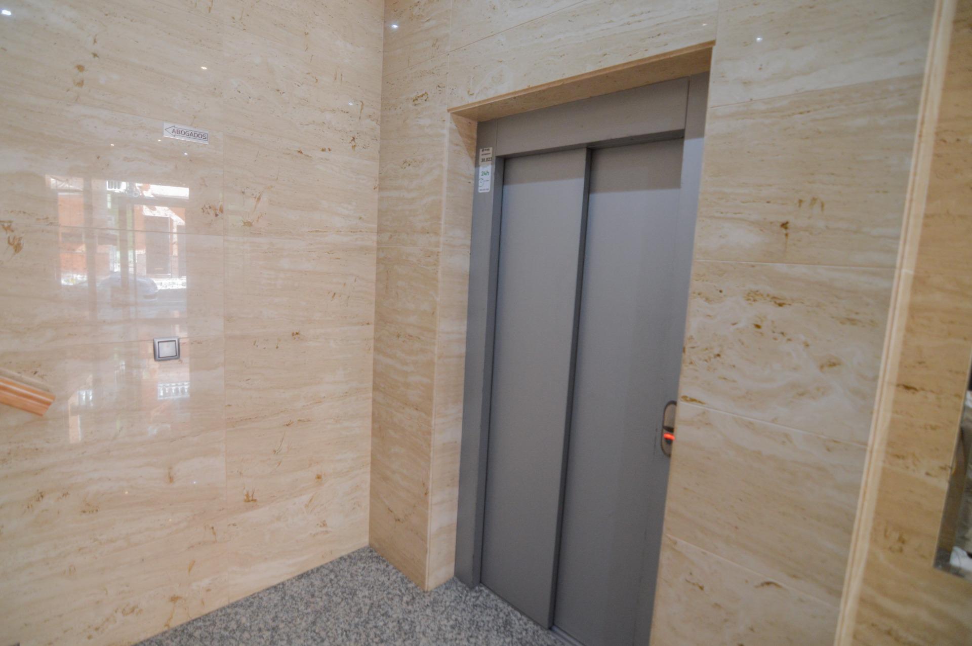Bathroom in apartment for sale in Torrevieja