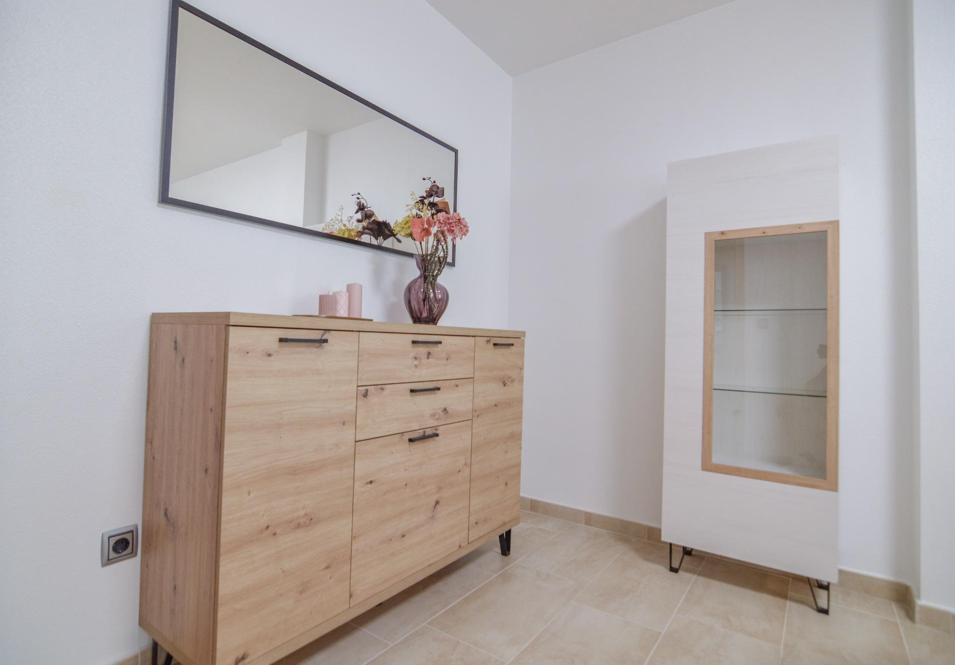 Bedroom in apartment for sale in Torrevieja