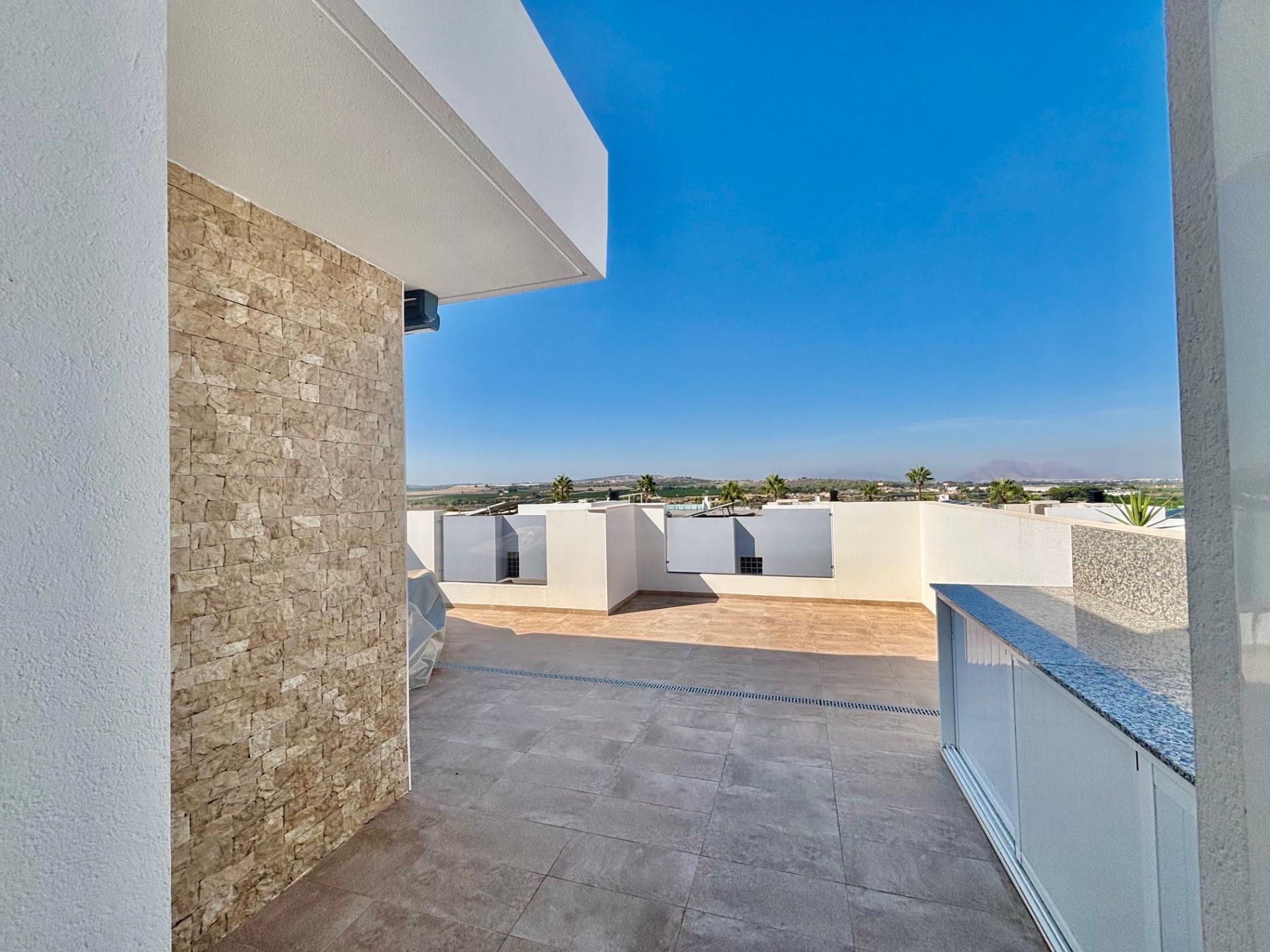 Terrace in villa for sale in Benijofar