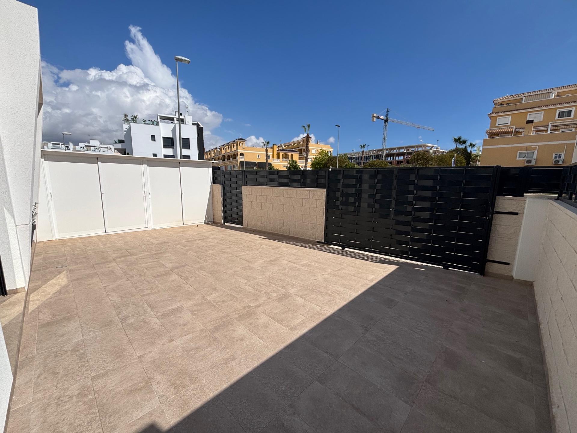 Dining area in villa for sale in Benijofar