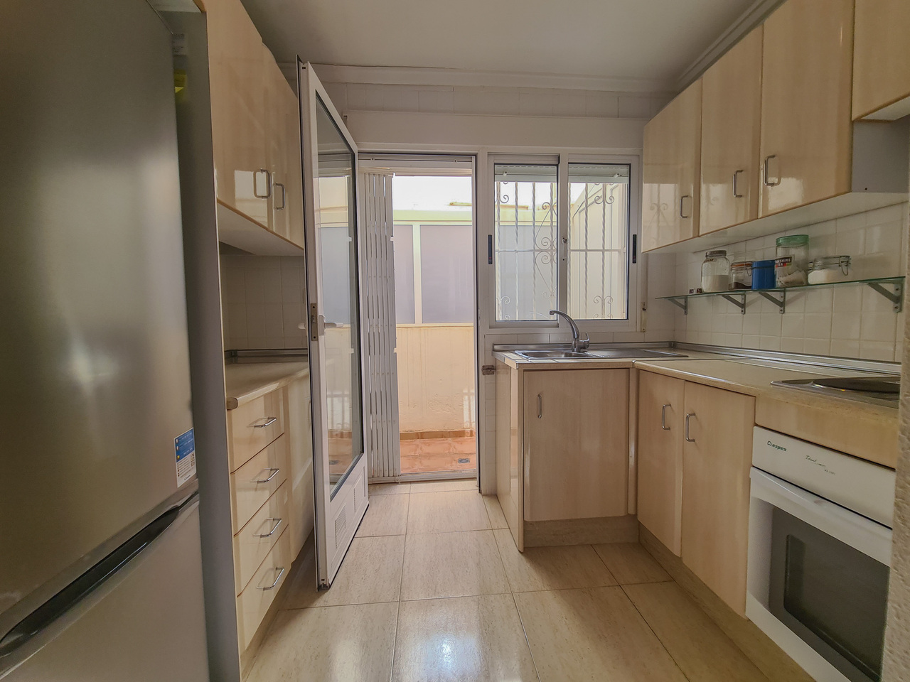 Attractive 2-Bedroom Apartment in Los Balcones, TorreviejaLocated in the peaceful residential area o