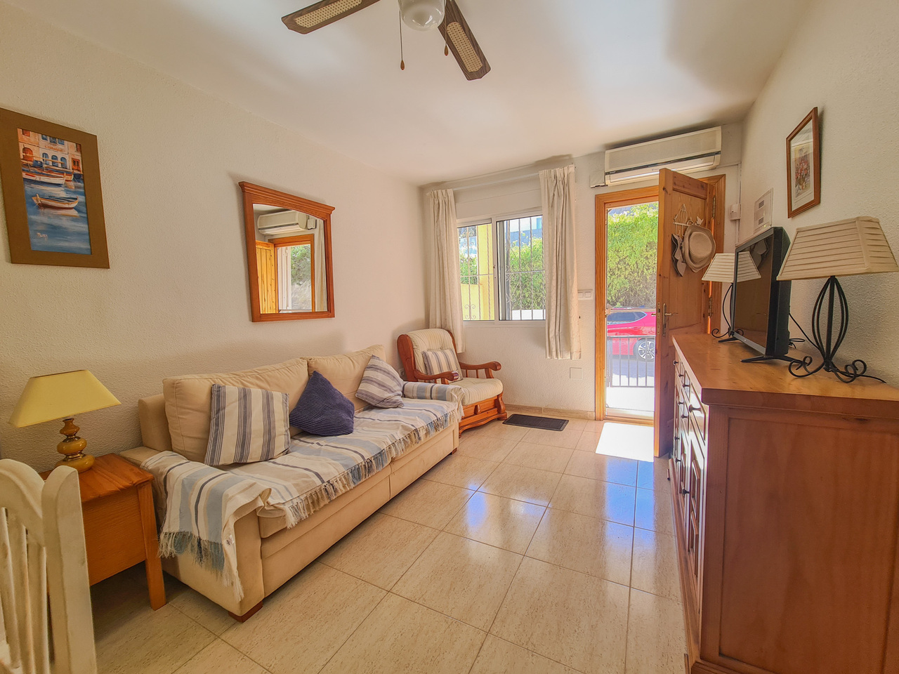 Attractive 2-Bedroom Apartment in Los Balcones, TorreviejaLocated in the peaceful residential area o