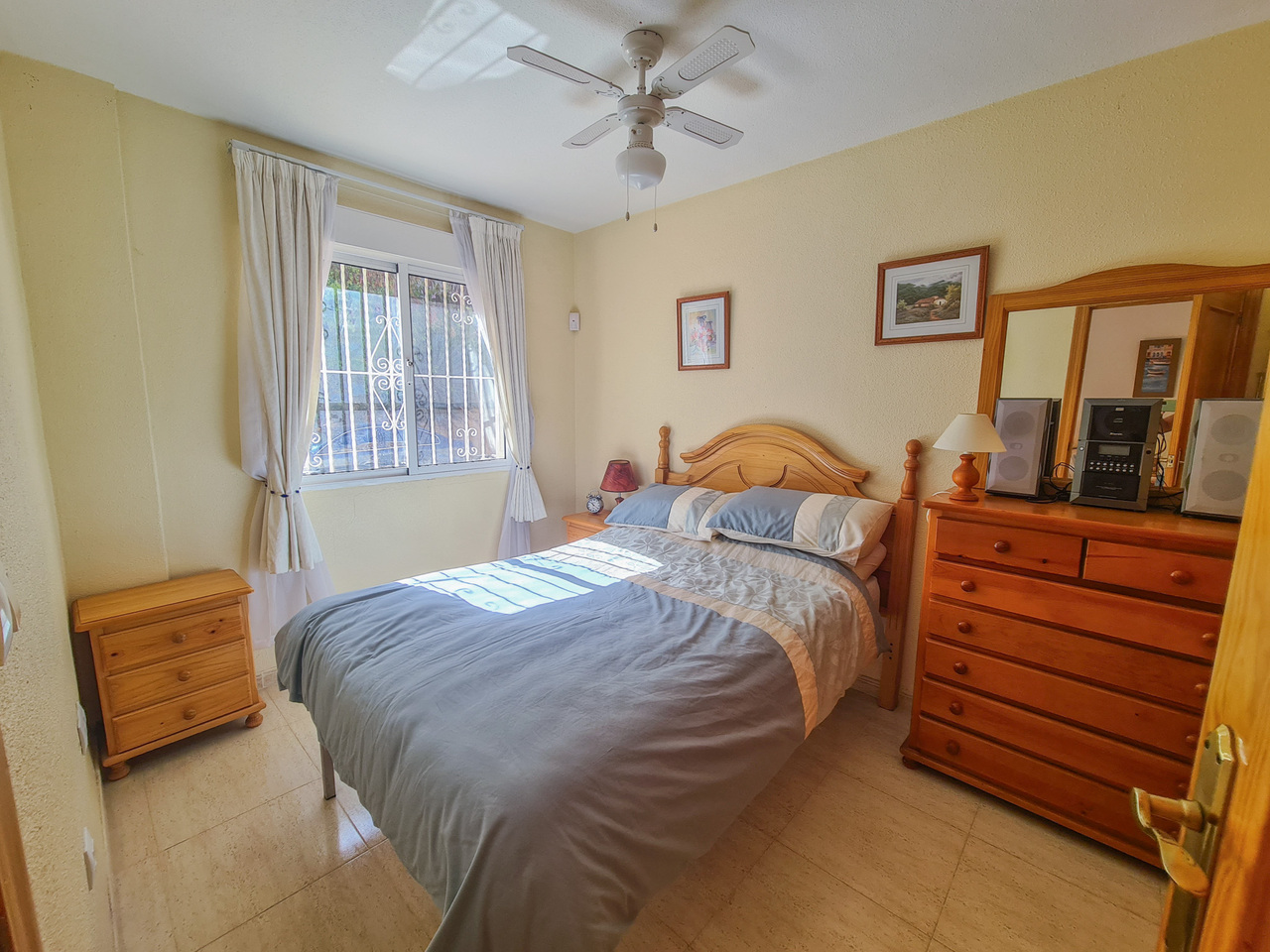 Dining area in apartment for sale in Torrevieja