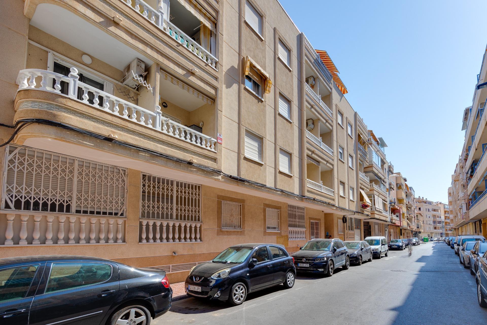 Garden in apartment for sale in Torrevieja