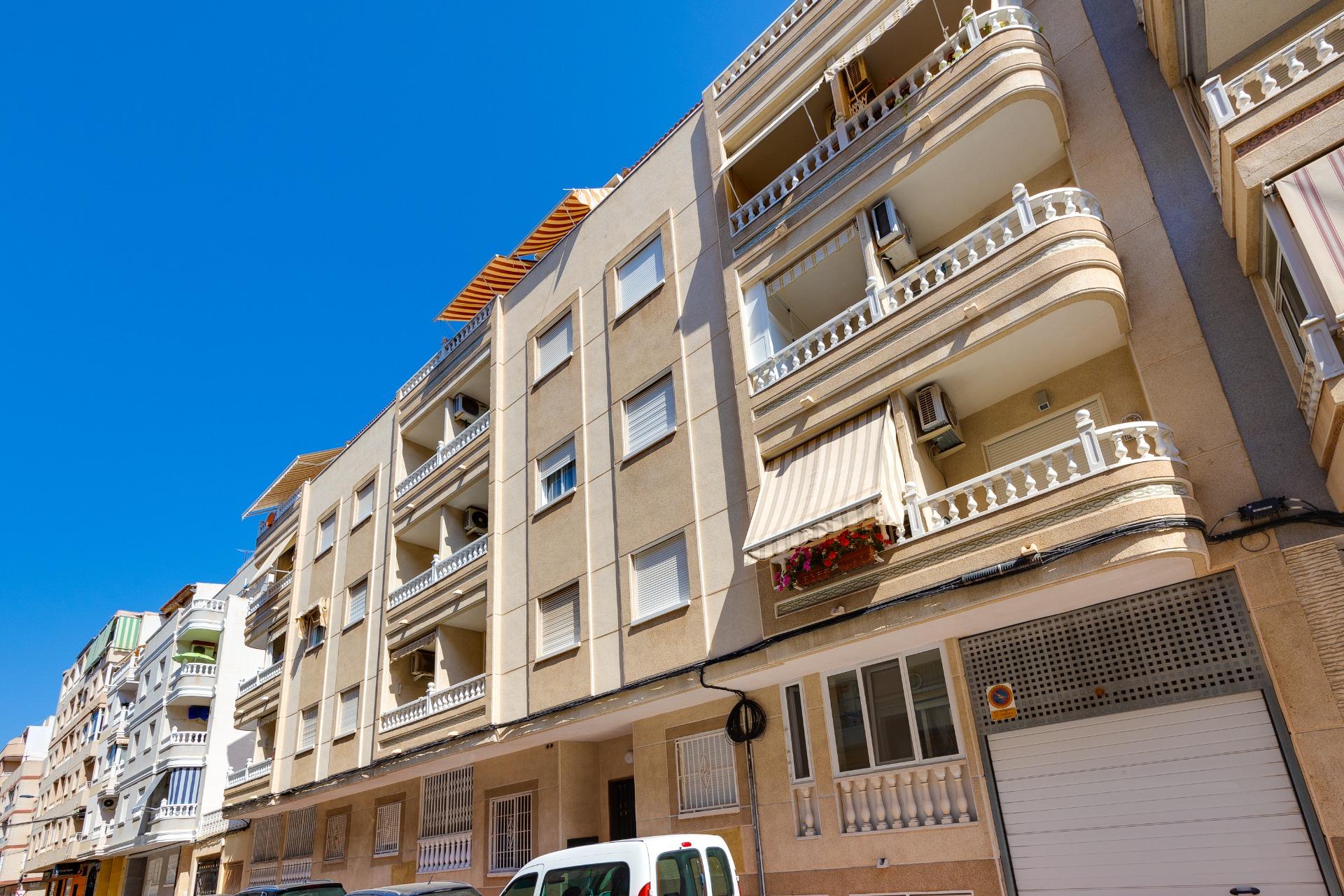 Dining area in apartment for sale in Torrevieja