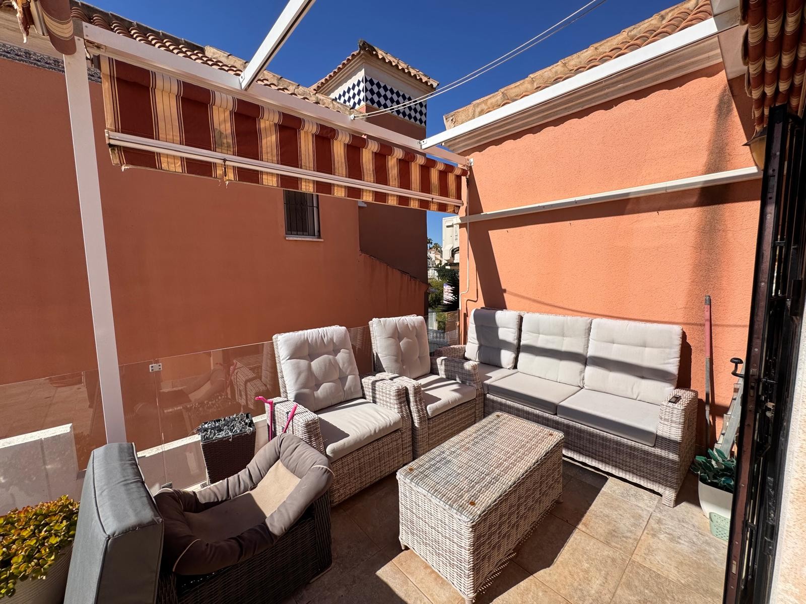 Exterior view in villa for sale in San Miguel de Salinas