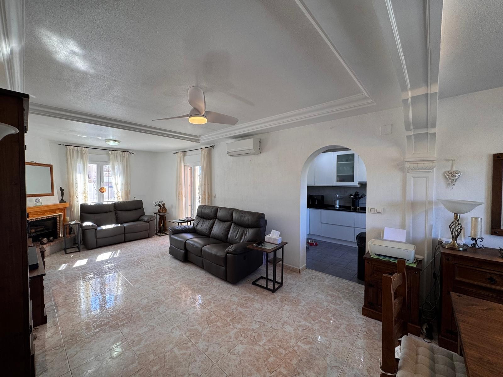 Dining area in villa for sale in San Miguel de Salinas