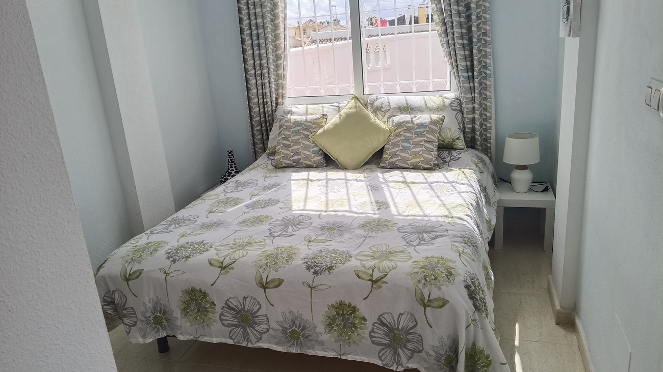 Terrace in villa for sale in Sucina