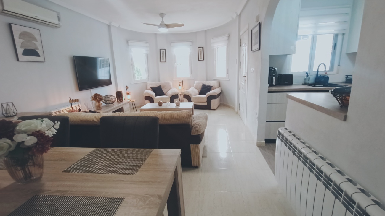 This detached villa in Sucia offers many attractive features