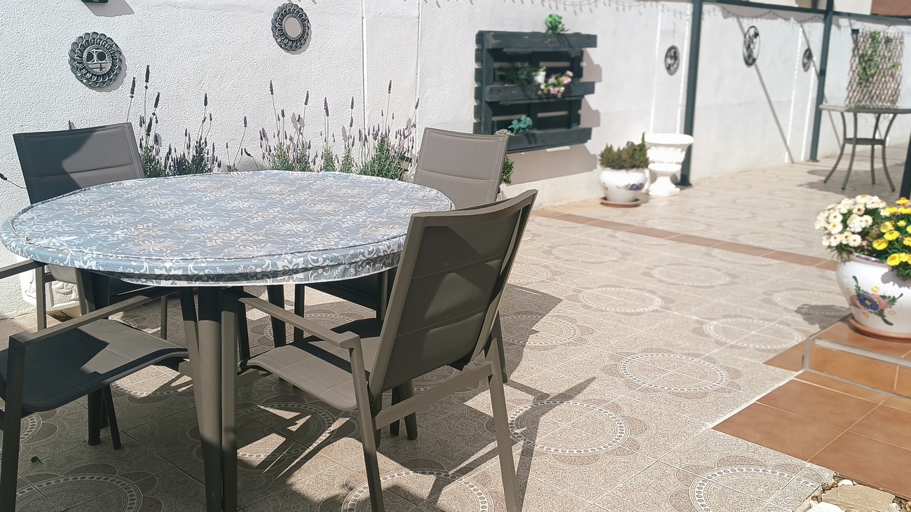 Terrace in villa for sale in Sucina