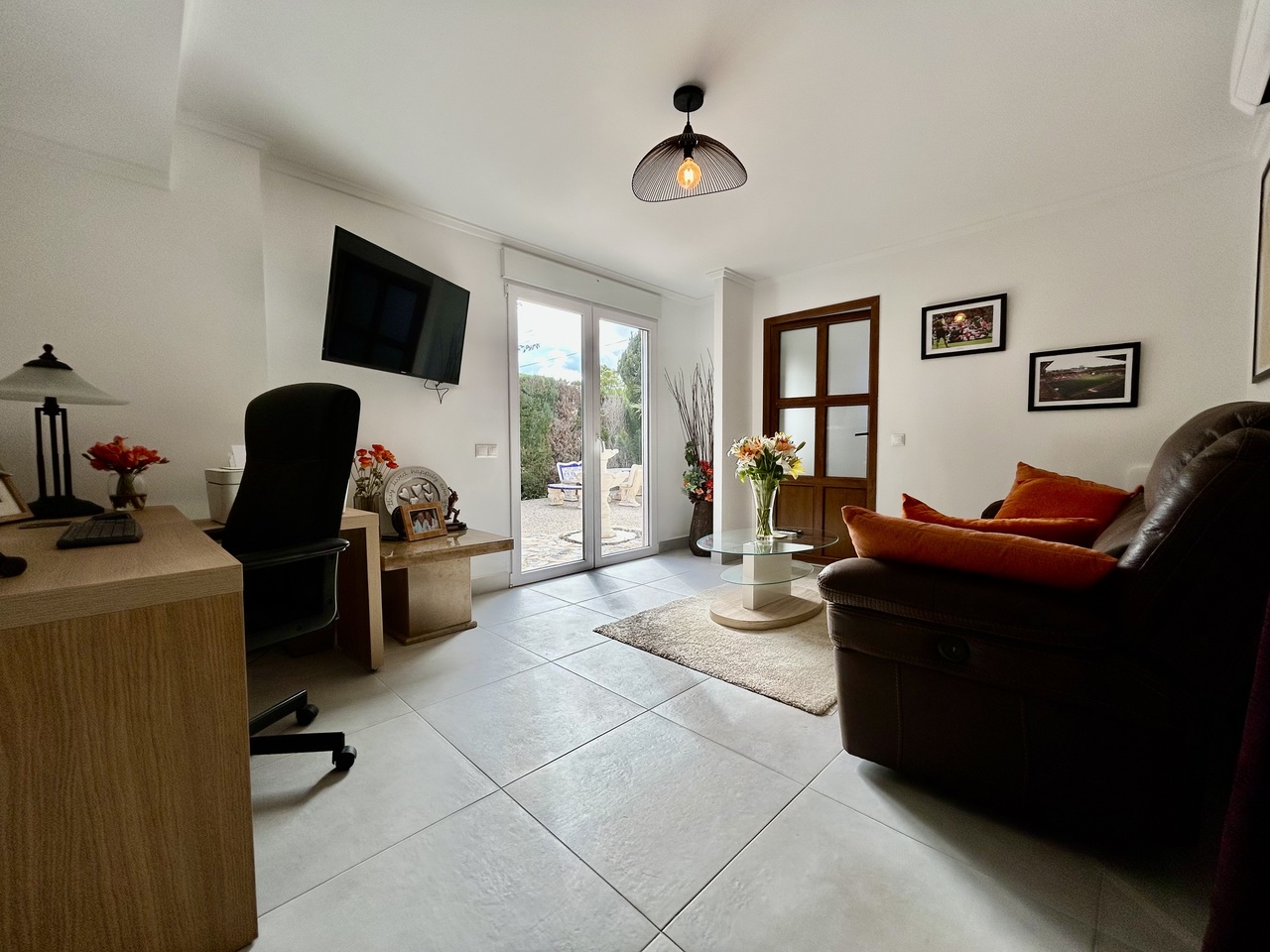Garden in villa for sale in Cabo Roig