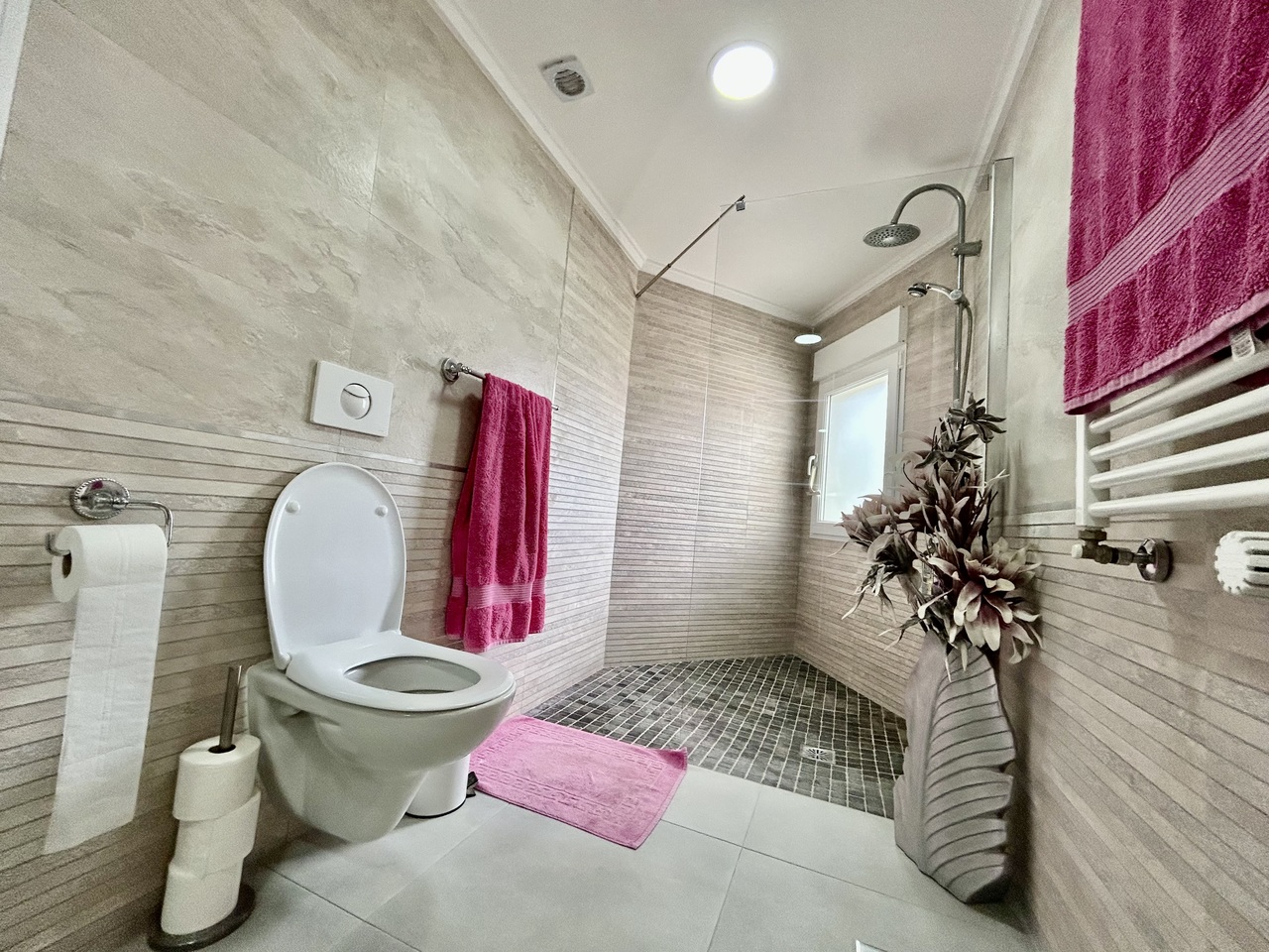 Terrace in villa for sale in Cabo Roig