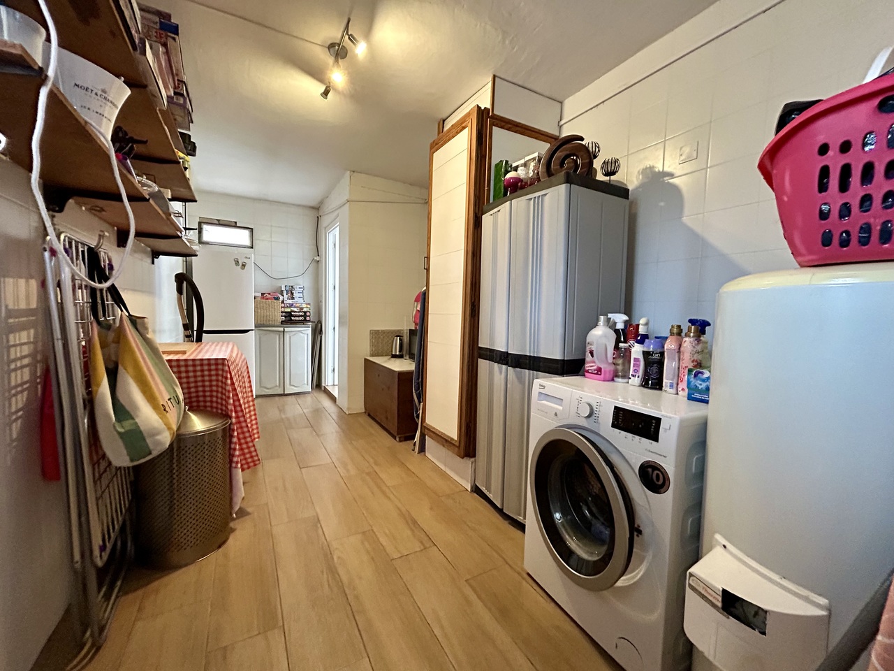 Kitchen in villa for sale in Cabo Roig