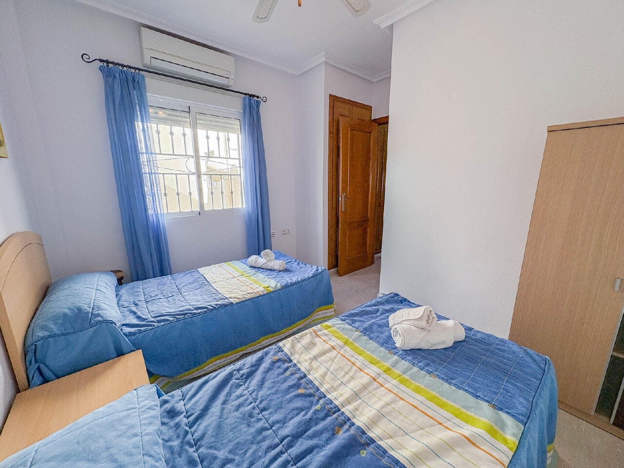 Bathroom in apartment for sale in Torrevieja