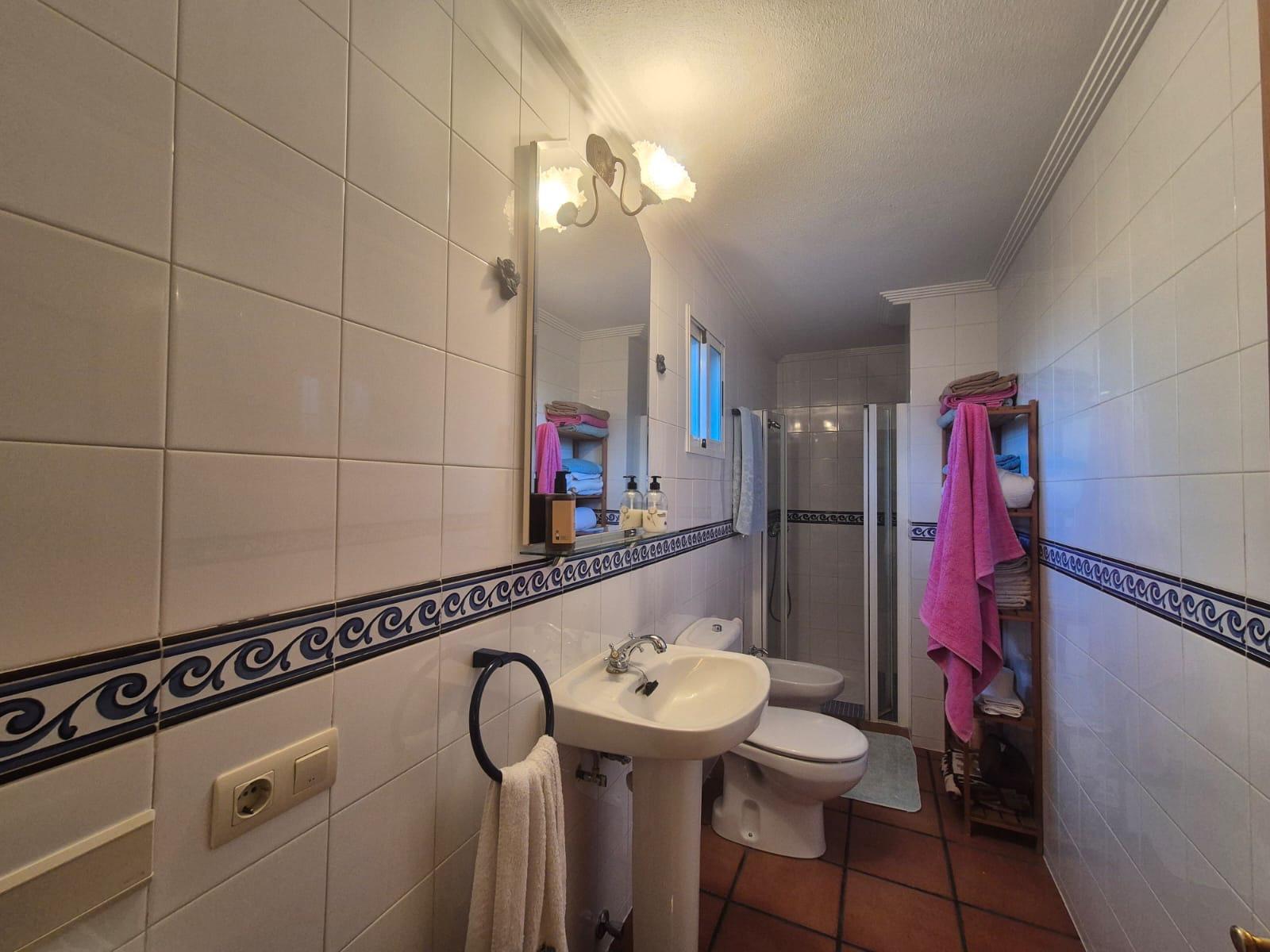 Bathroom in finca for sale in Orihuela
