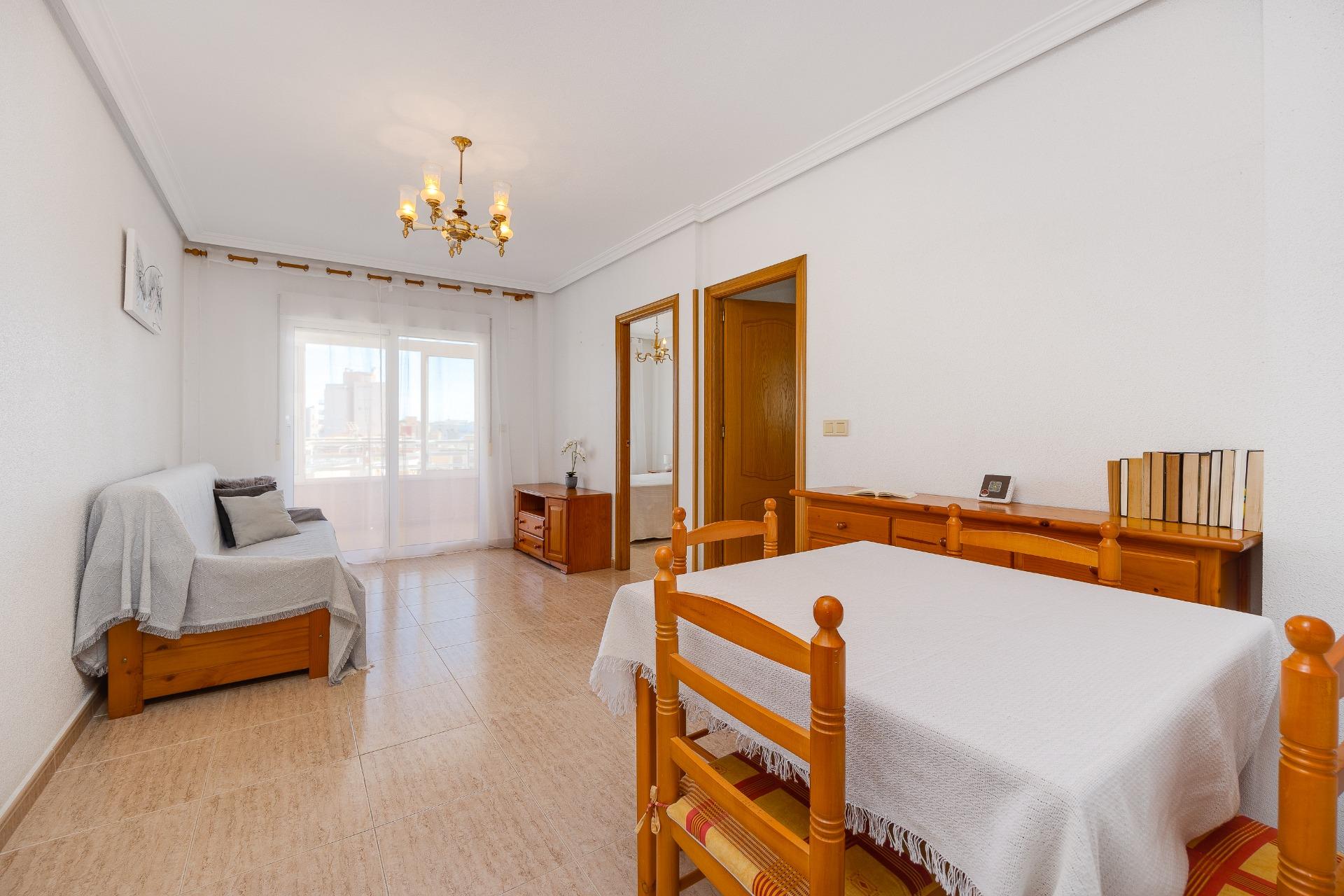 Master bedroom in apartment for sale in Torrevieja