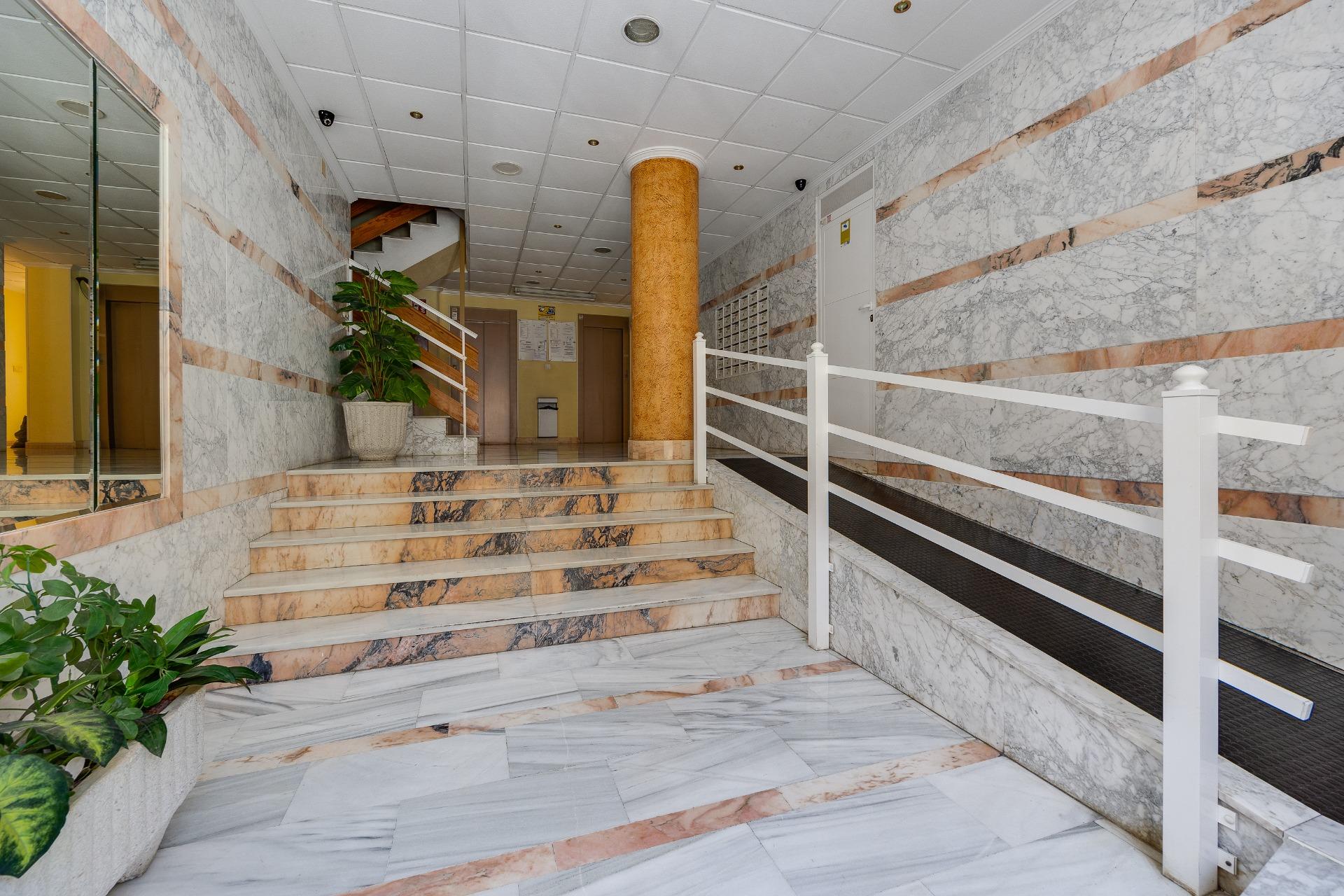 Garden in apartment for sale in Torrevieja
