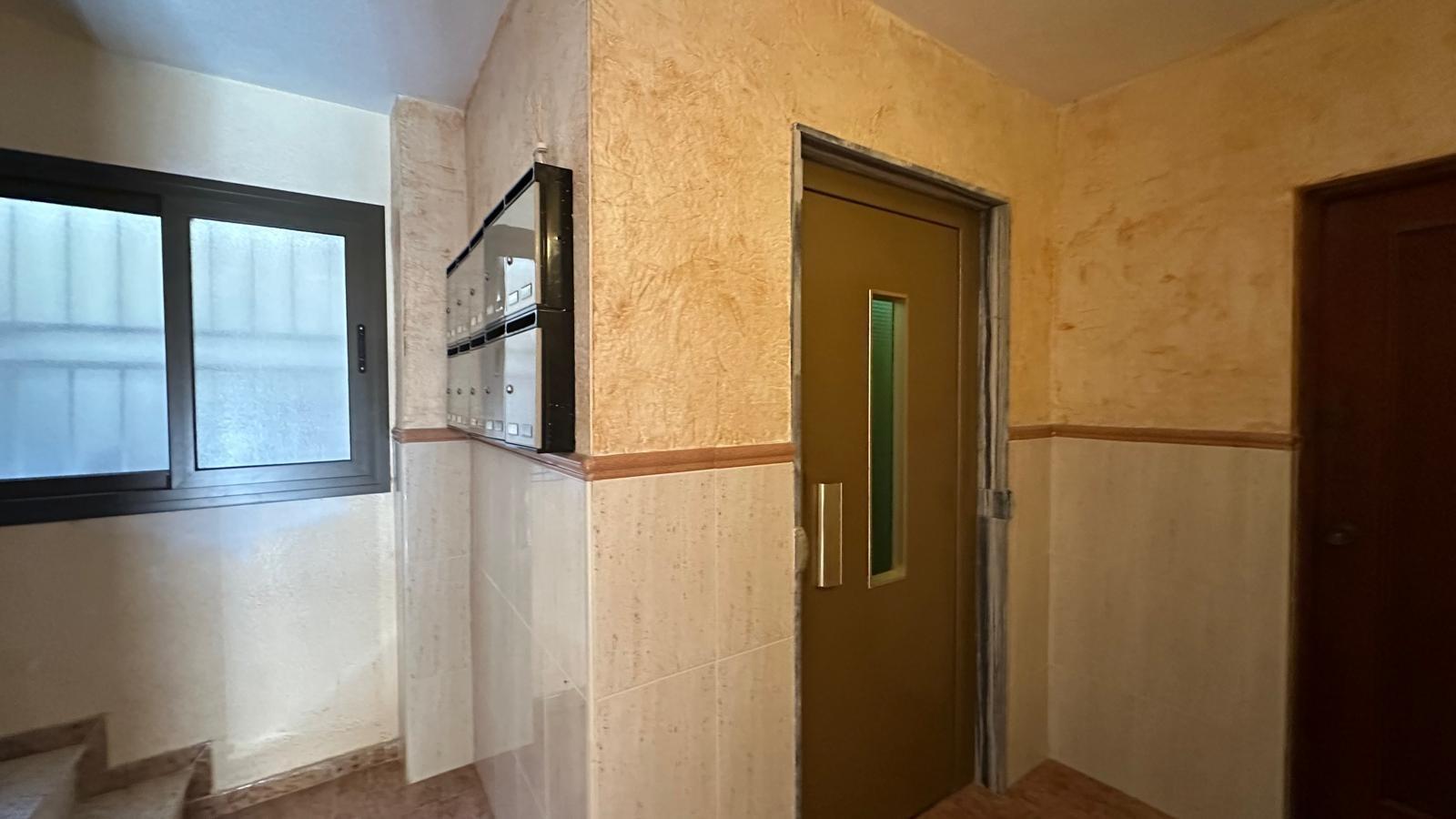 Kitchen in apartment for sale in Torrevieja