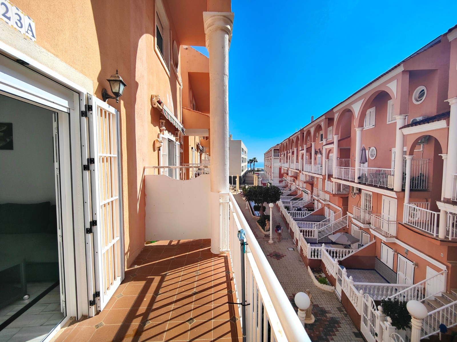 Dining area in penthouse for sale in Torrevieja