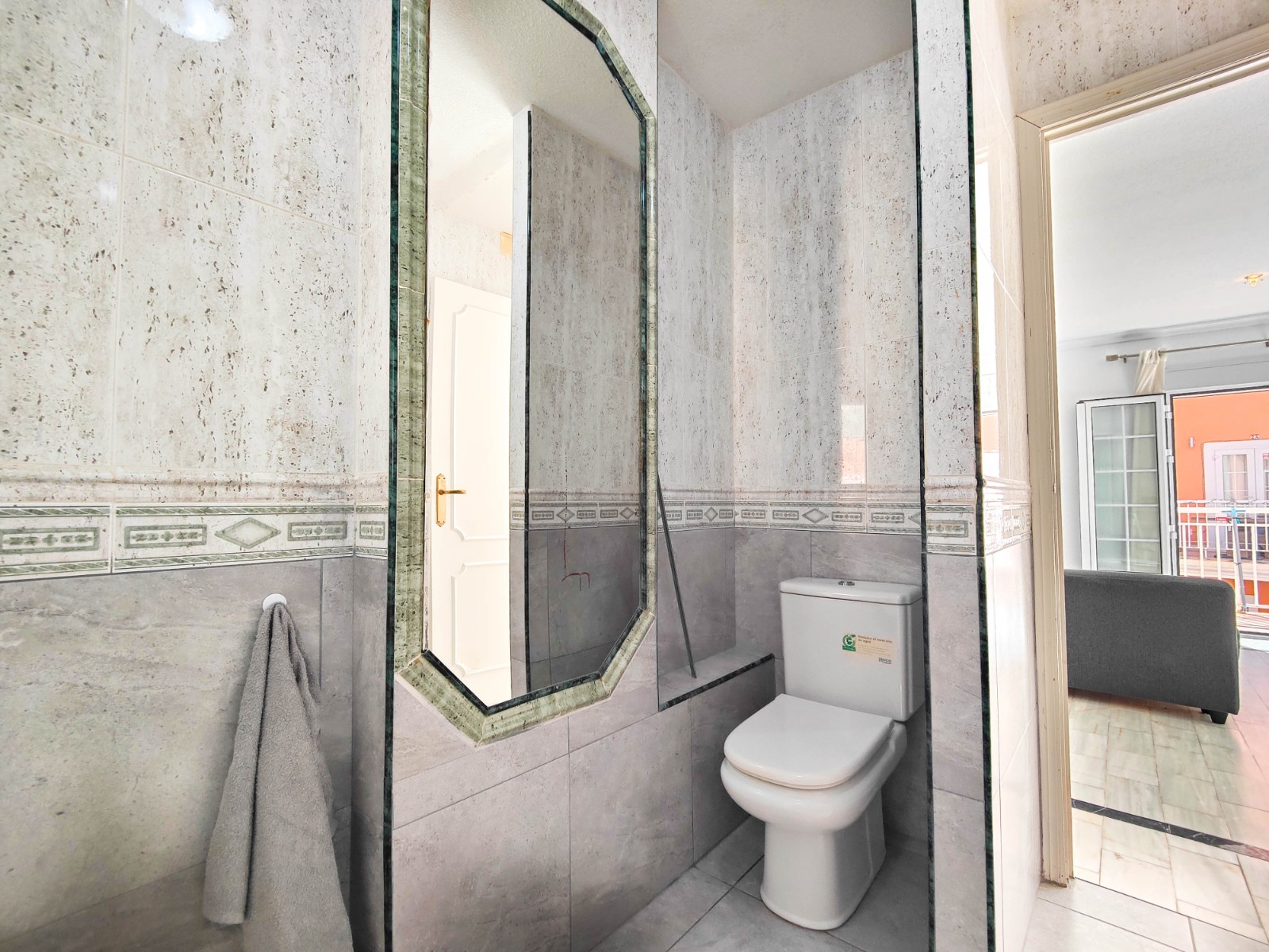 Bedroom in penthouse for sale in Torrevieja