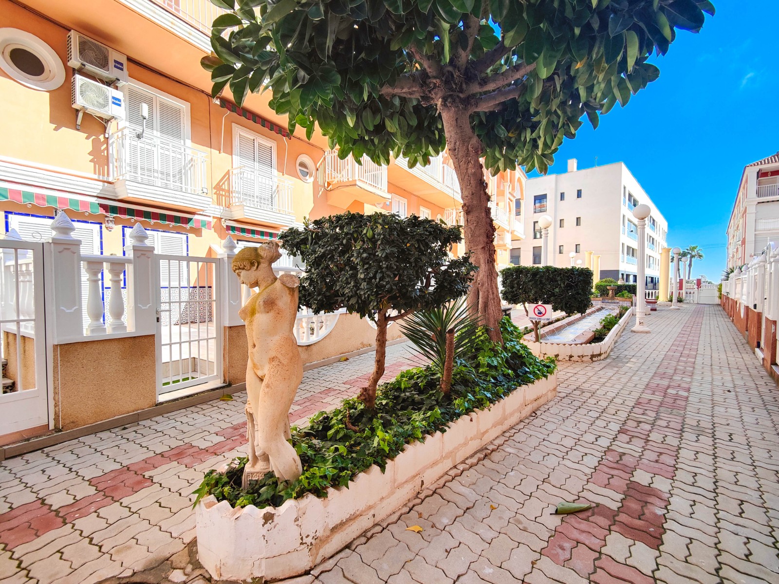 Kitchen in penthouse for sale in Torrevieja