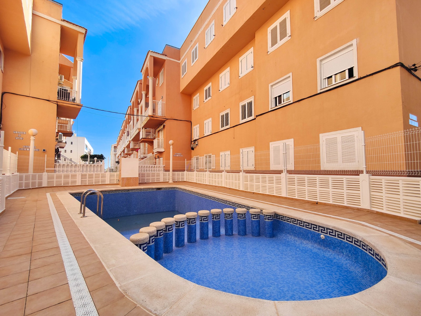 Garden in penthouse for sale in Torrevieja