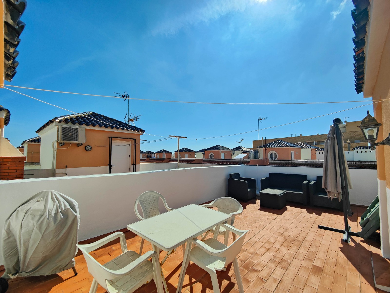 Garden in penthouse for sale in Torrevieja