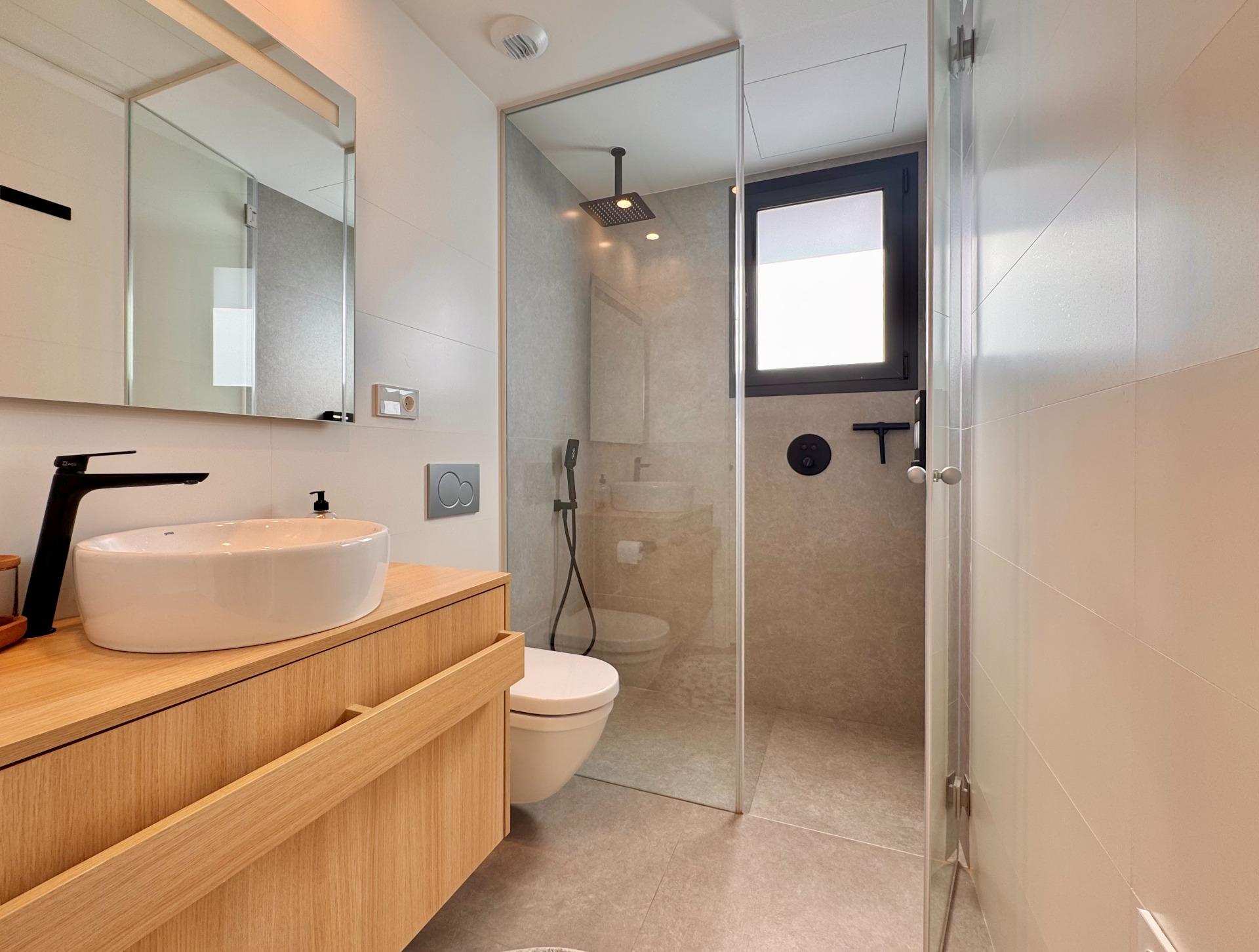 Master bedroom in apartment for sale in Orihuela