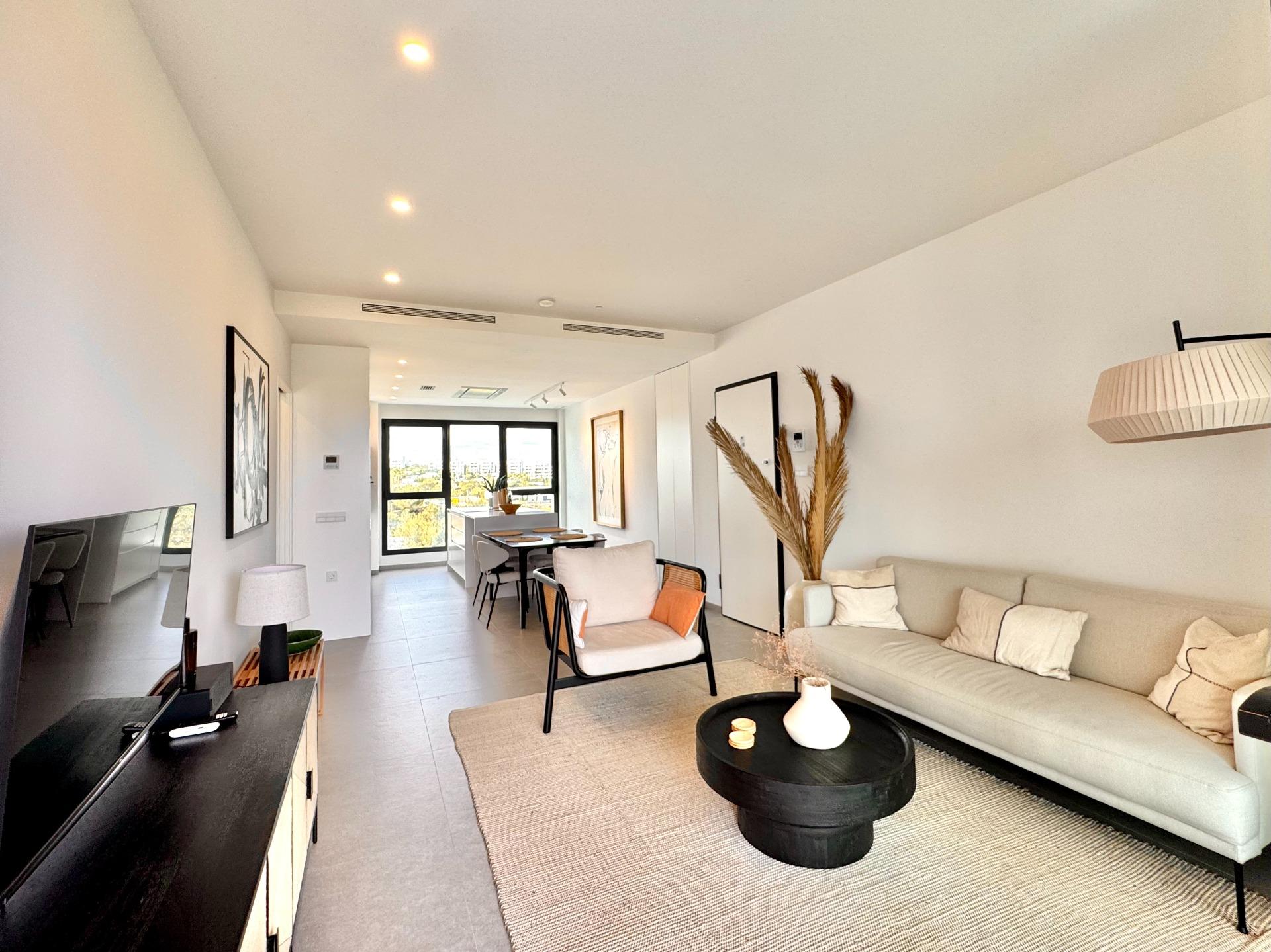 Master bedroom in apartment for sale in Orihuela