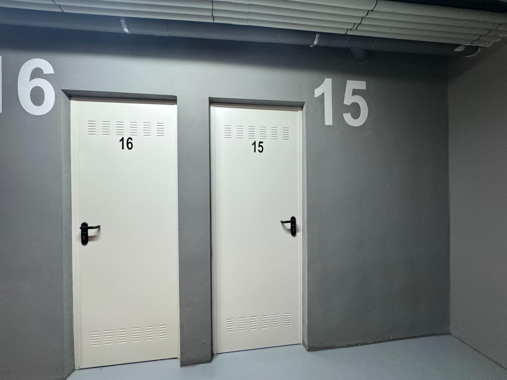 Bathroom in apartment for sale in Orihuela
