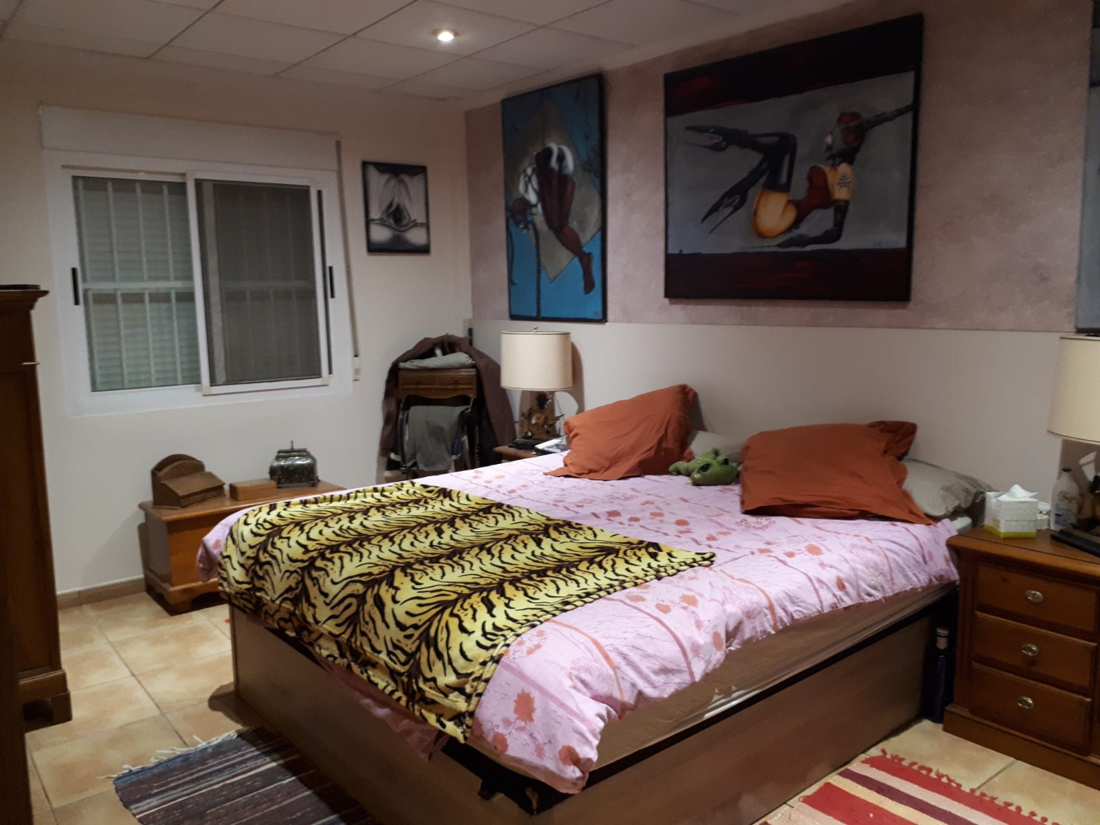 Pool area in villa for sale in Villena