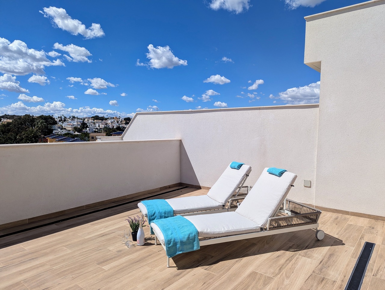 Bathroom in penthouse for sale in Villamartin