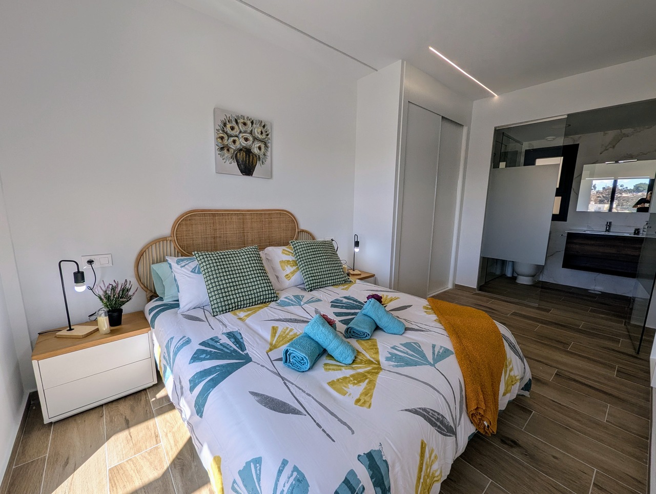 Bedroom in penthouse for sale in Villamartin