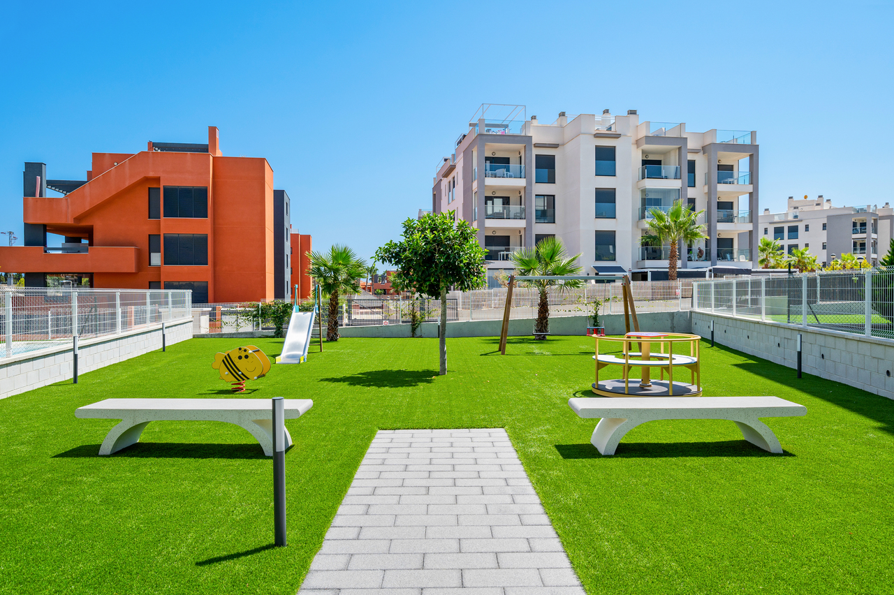 Garden in penthouse for sale in Villamartin