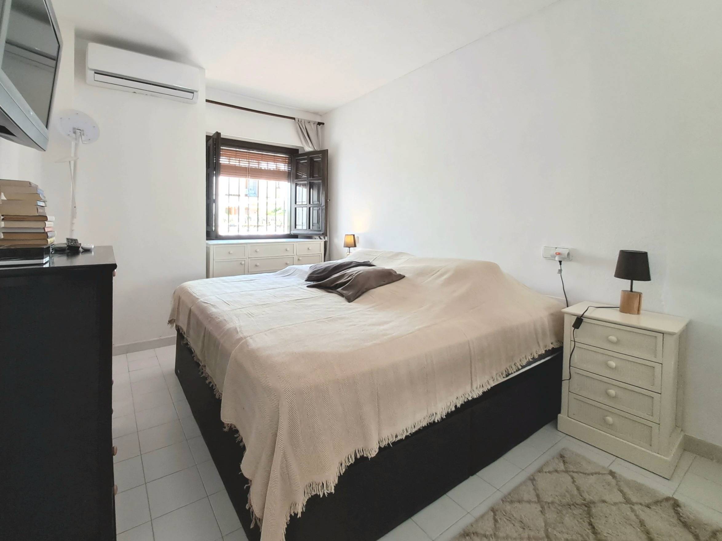 Terrace in bungalow for sale in Torrevieja