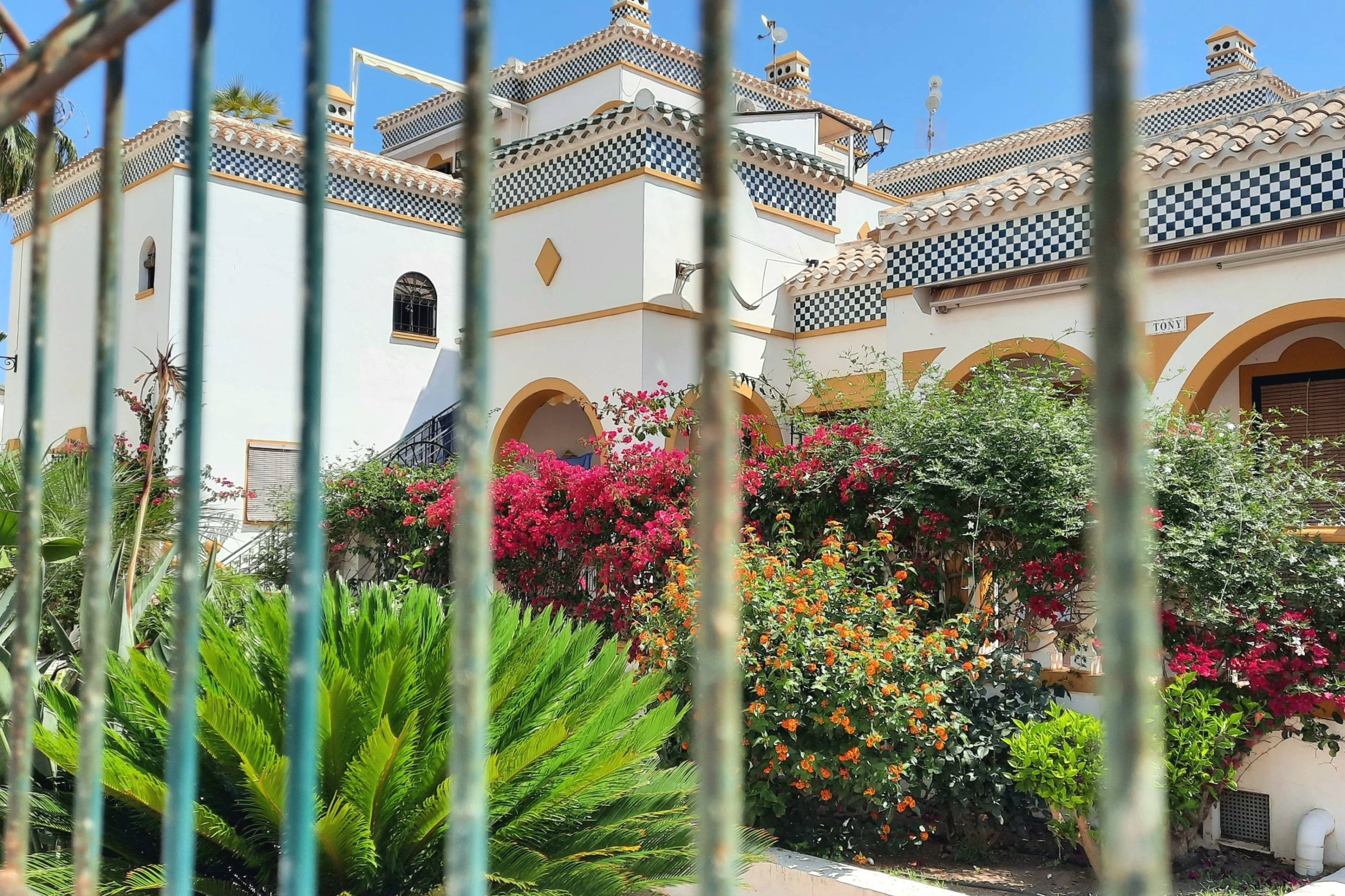 Master bedroom in bungalow for sale in Torrevieja
