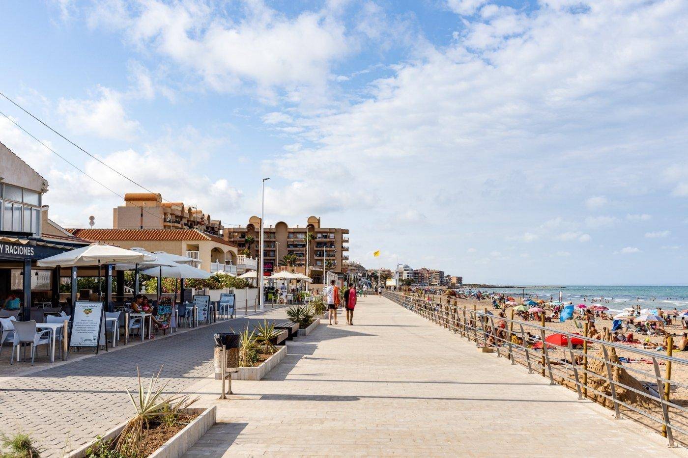 Dining area in bungalow for sale in Torrevieja
