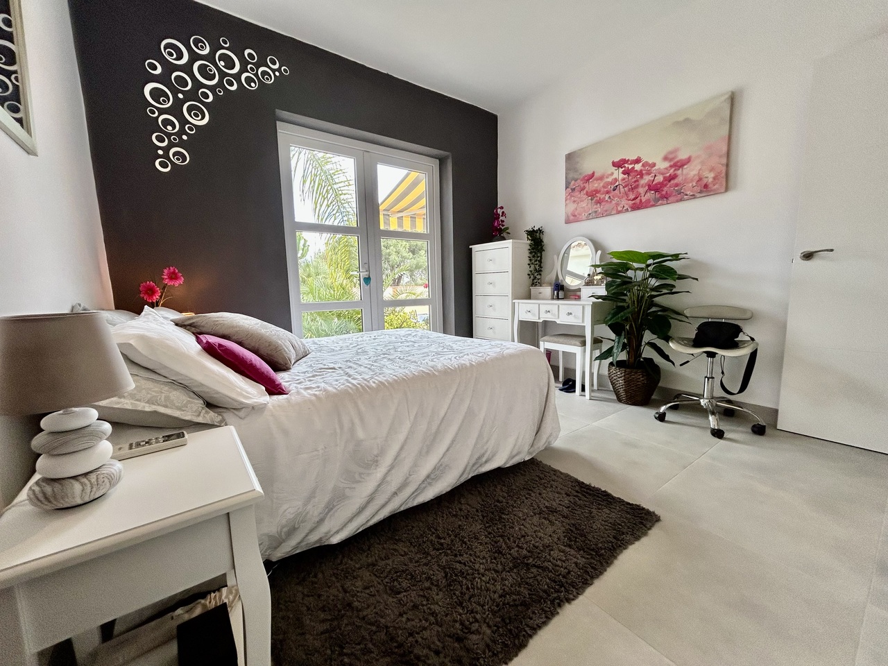 Garden in villa for sale in Cabo Roig