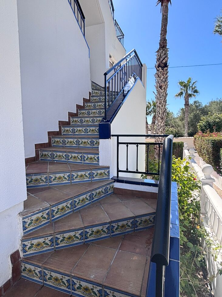Dining area in penthouse for sale in Orihuela Costa