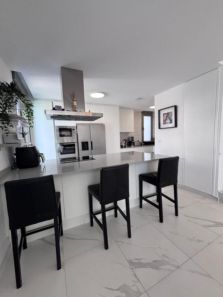 Beautiful 5-Bedroom Contemporary Villa with Heated Pool This stunning southwest-facing corner plot v