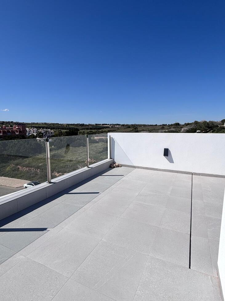 Bedroom in villa for sale in Villamartin