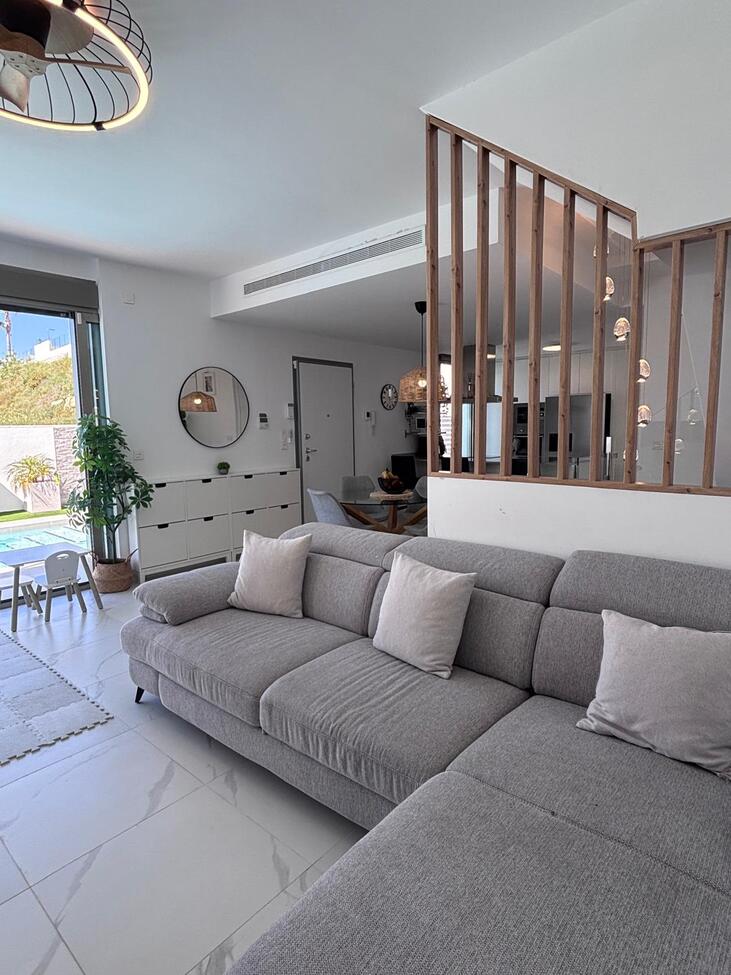 Bedroom in villa for sale in Villamartin