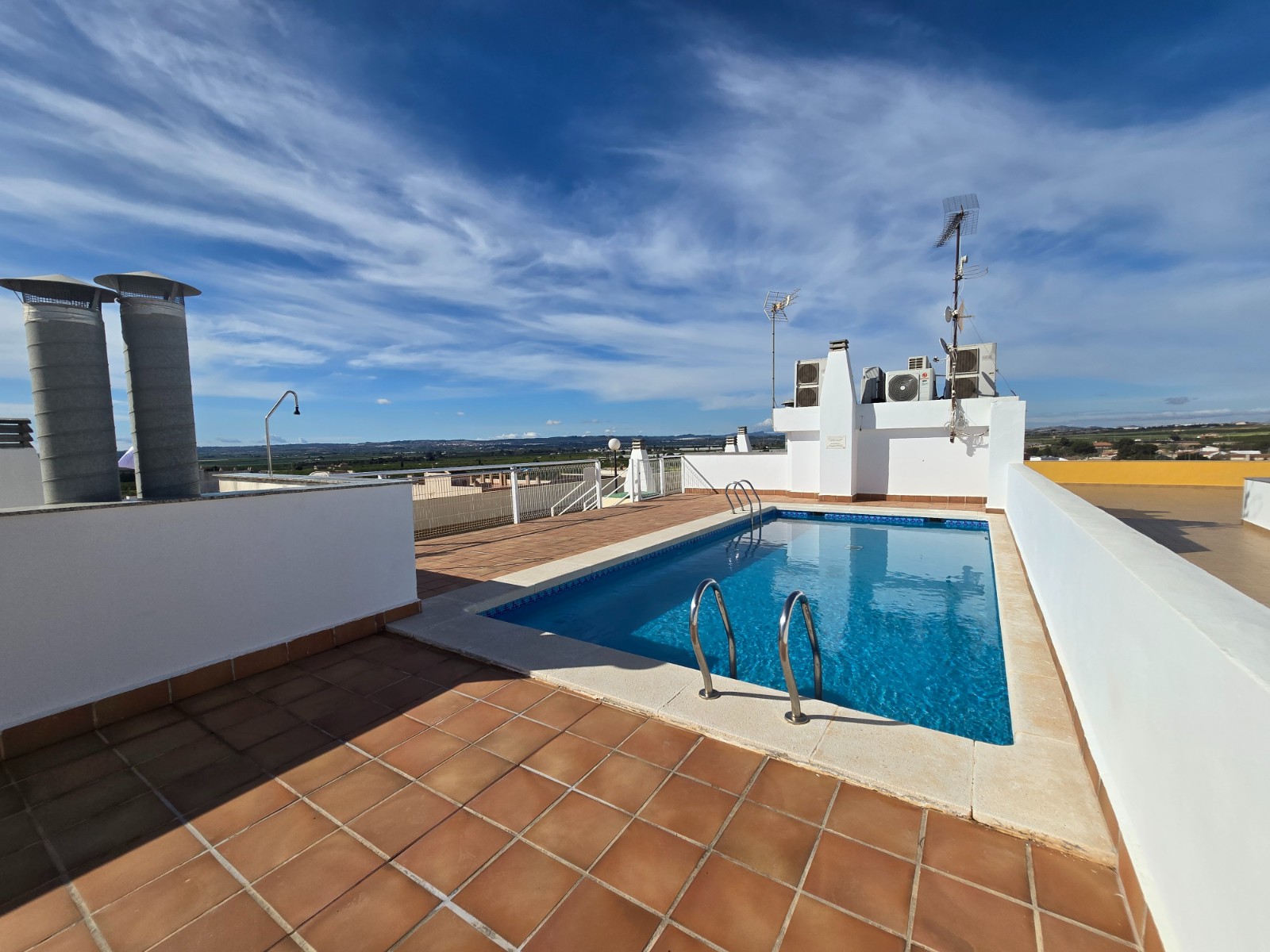 Bedroom in apartment for sale in Los Montesinos