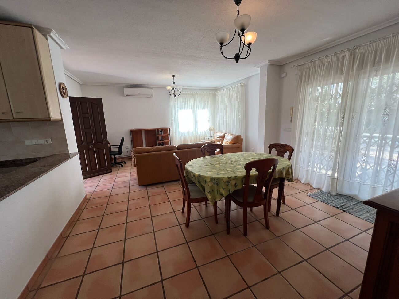 Terrace in villa for sale in Playa Flamenca