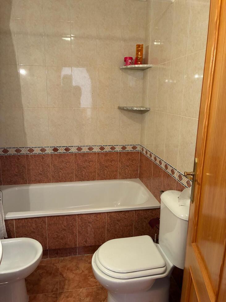 Bedroom in apartment for sale in Algorfa