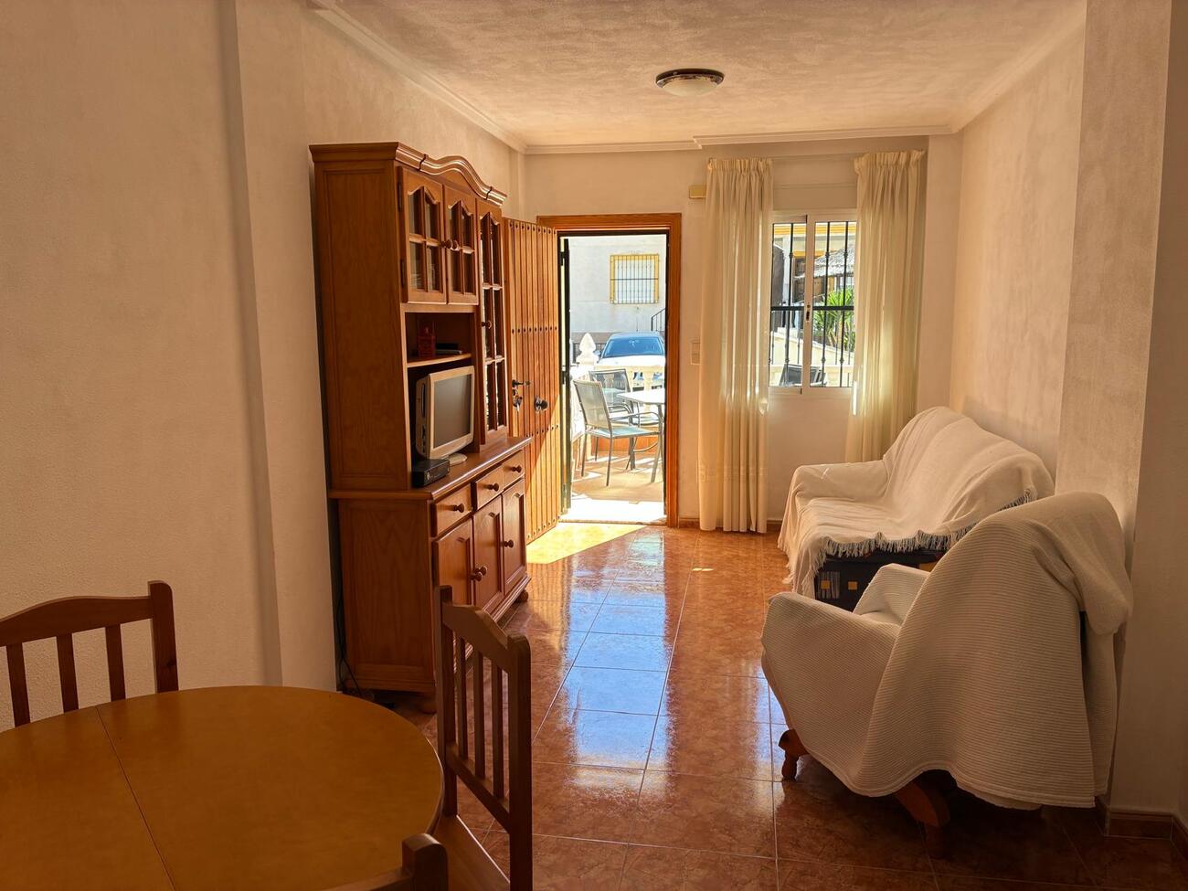 Bedroom in apartment for sale in Algorfa
